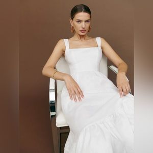 bucatini linen dress